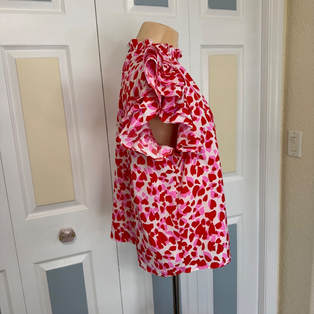 PINCH Women Red Pink Heart Print Ruffle Mock Neck Flutter Sleeve Blouse L NEW - Picture 2 of 7
